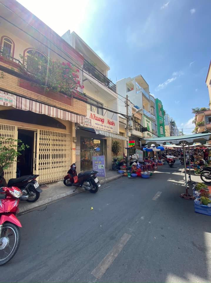 Bán nhà ngay chợ phương Hiệp Tân, đường Nguyễn Mỹ Ca, 4.7x11, 2 lầu, 8.2 tỷ