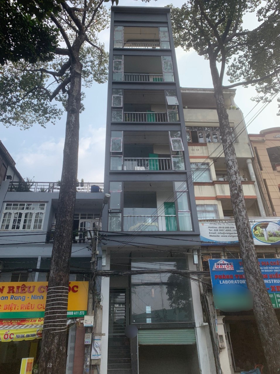 Bán nhà mặt tiền Nguyễn Chí Thanh, Quận 10, DT: 7.5 x 18m nhà 2 lầu giá 40.5 tỷ