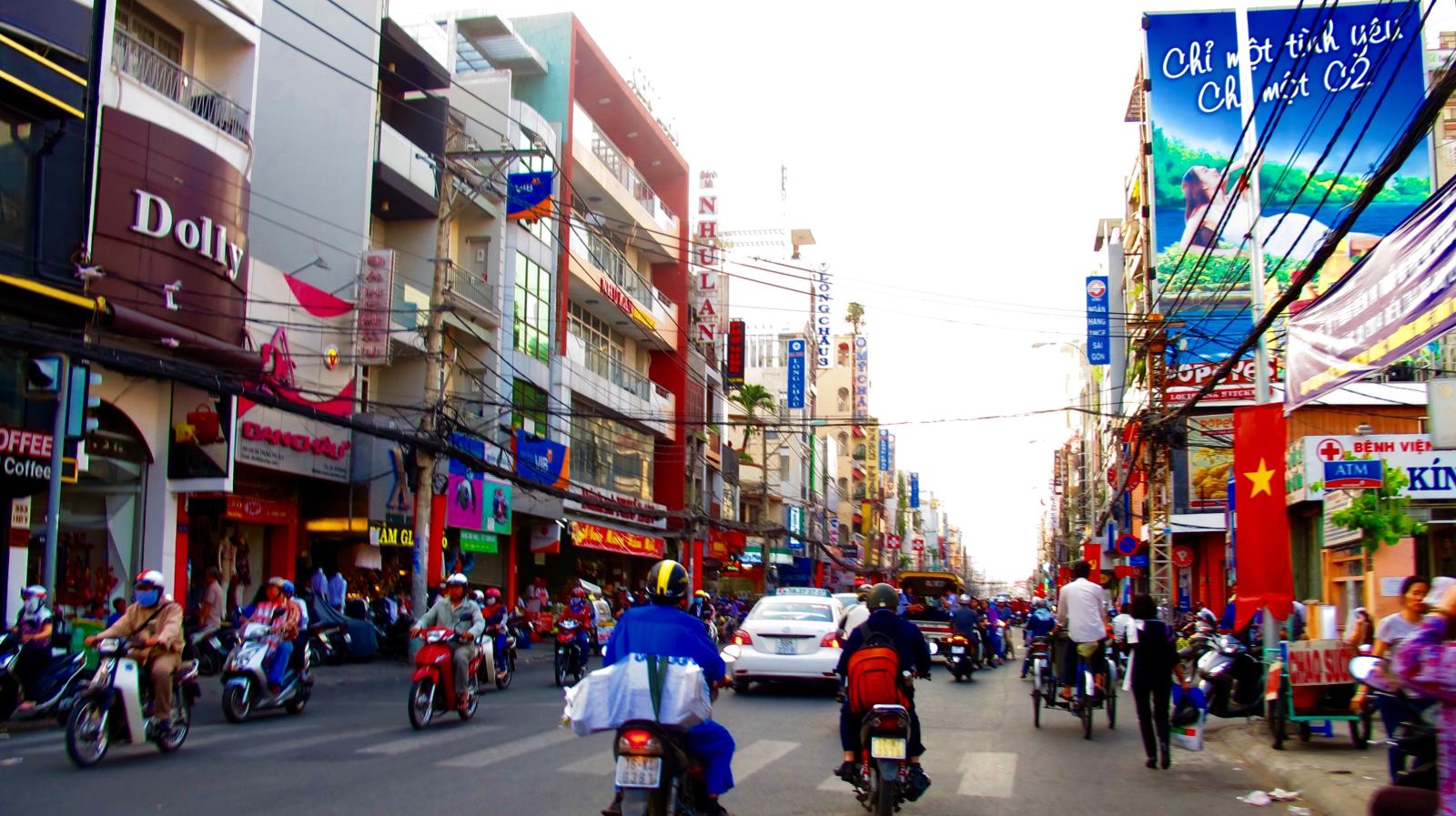 Bán gấp mặt phố Nguyễn Tri Phương (DT: 4x15m, 2 lầu) phường 09, quận 5 giá 20 tỷ.