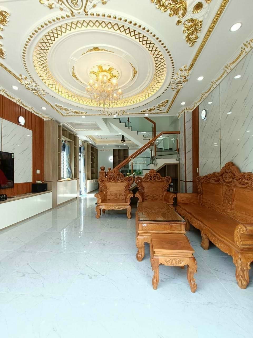 Bán nhà mặt tiền kinh doanh thời trang đường Nguyễn Trãi phường 2 quận 5, DT: 3.6x11m, 5 lầu, giá 17.5 tỷ