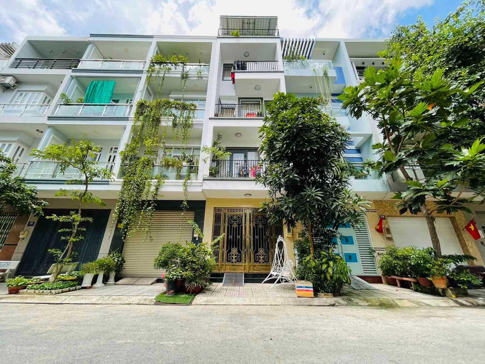 Bán nhà mặt tiền đường Số 20, Dương Quảng Hàm, P5, Gò Vấp. DT 4x18m, CN 73m2, 3 lầu, giá 8,7 tỷ TL