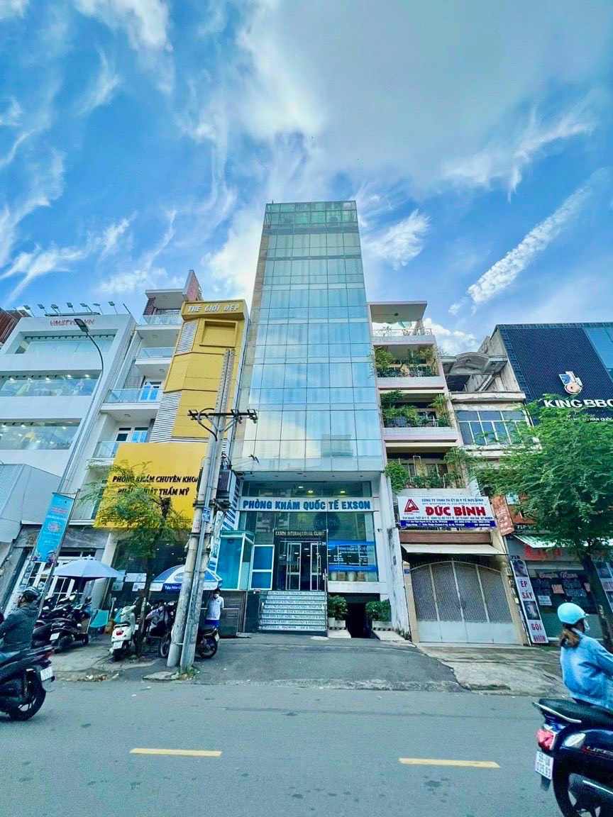 Nhà 1 trệt 6 lầu + sân thượng (8 tầng) MT Hoàng Văn Thụ Q. PN, đoạn đẹp kinh doanh, giá: 21.5 tỷ