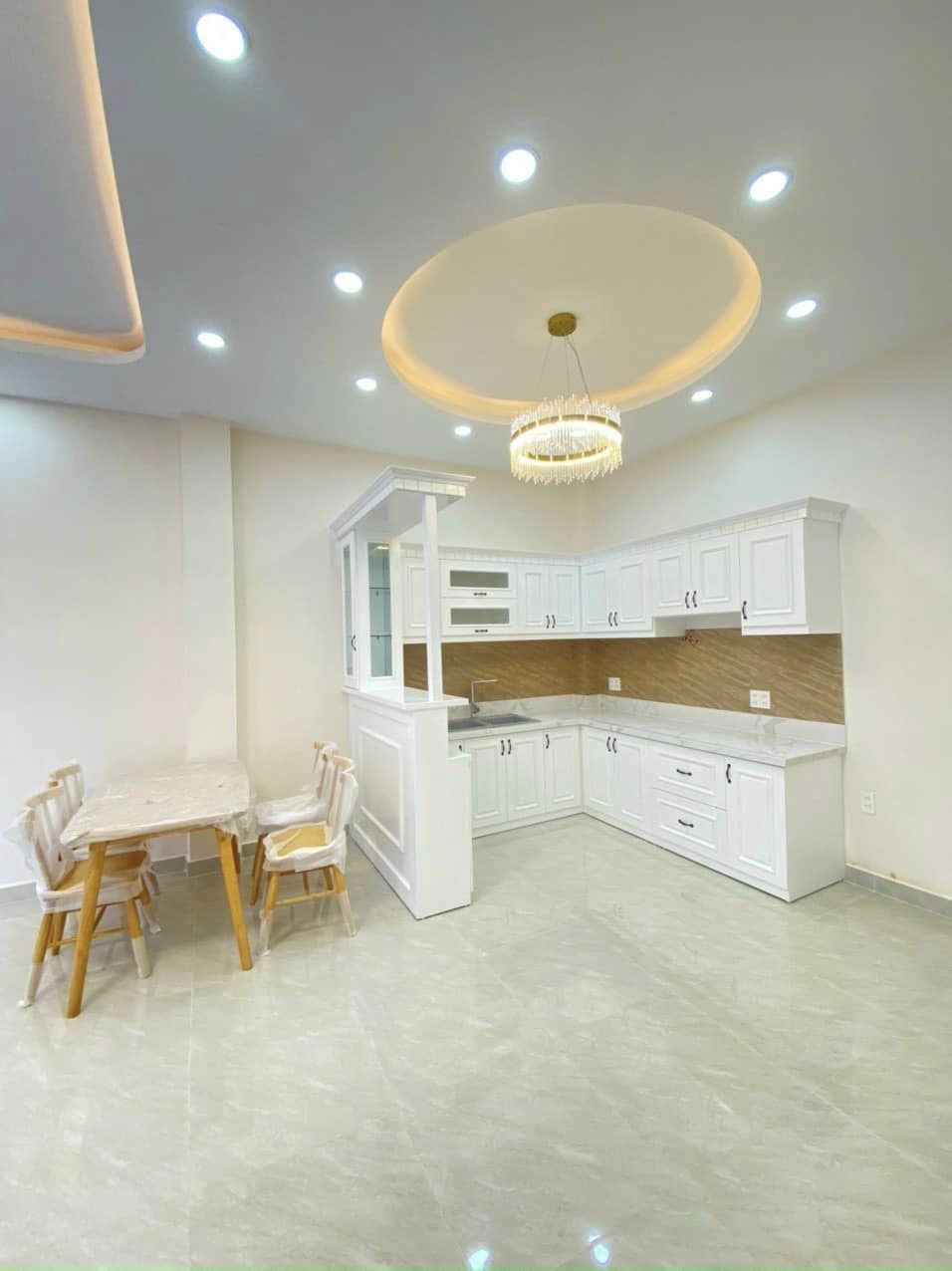 Bán nhà Huỳnh Tấn Phát, 51.6 m2, 3 PN, full nội thất, nhỉnh 5 tỷ