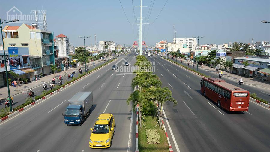 Bán nhà 3 mặt tiền đại lộ Phạm Văn Đồng, quận Gò Vấp, 42x40m, GPXD 1 hầm, 12 lầu, giá 230 tỷ TL