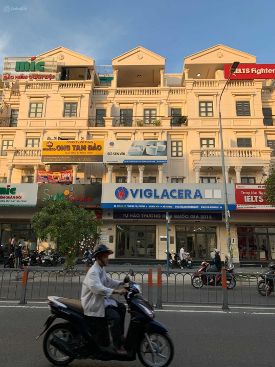 Mặt tiền Phan Văn Trị đối diện Cityland, DT 7.5x20m, nhà 2 tầng, chính chủ. Giá bán 25 tỷ