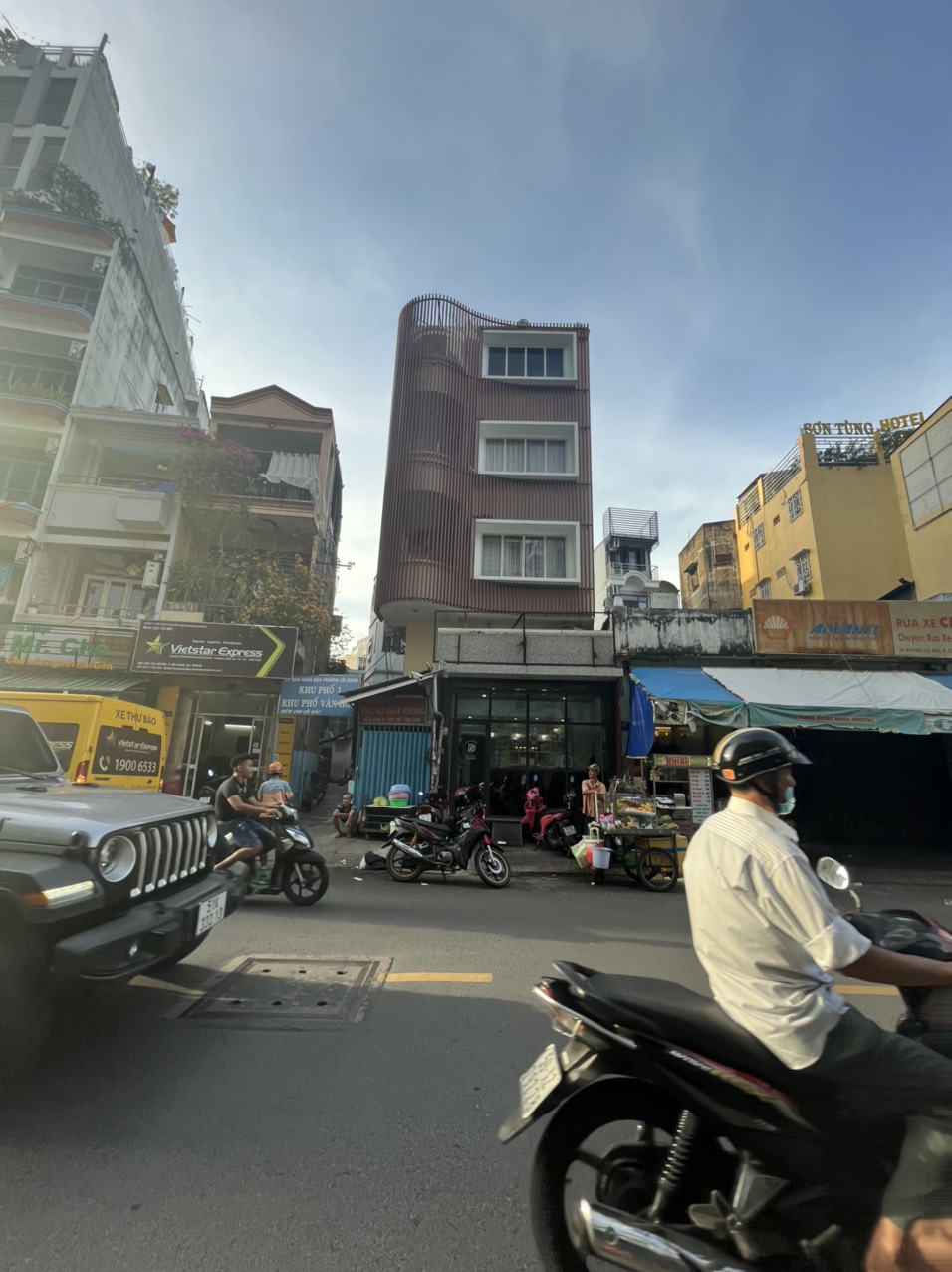 Gia đình cần bán gấp nhà 5m dài 12m đường Nhà đẹp Nguyễn hiền Q.3 