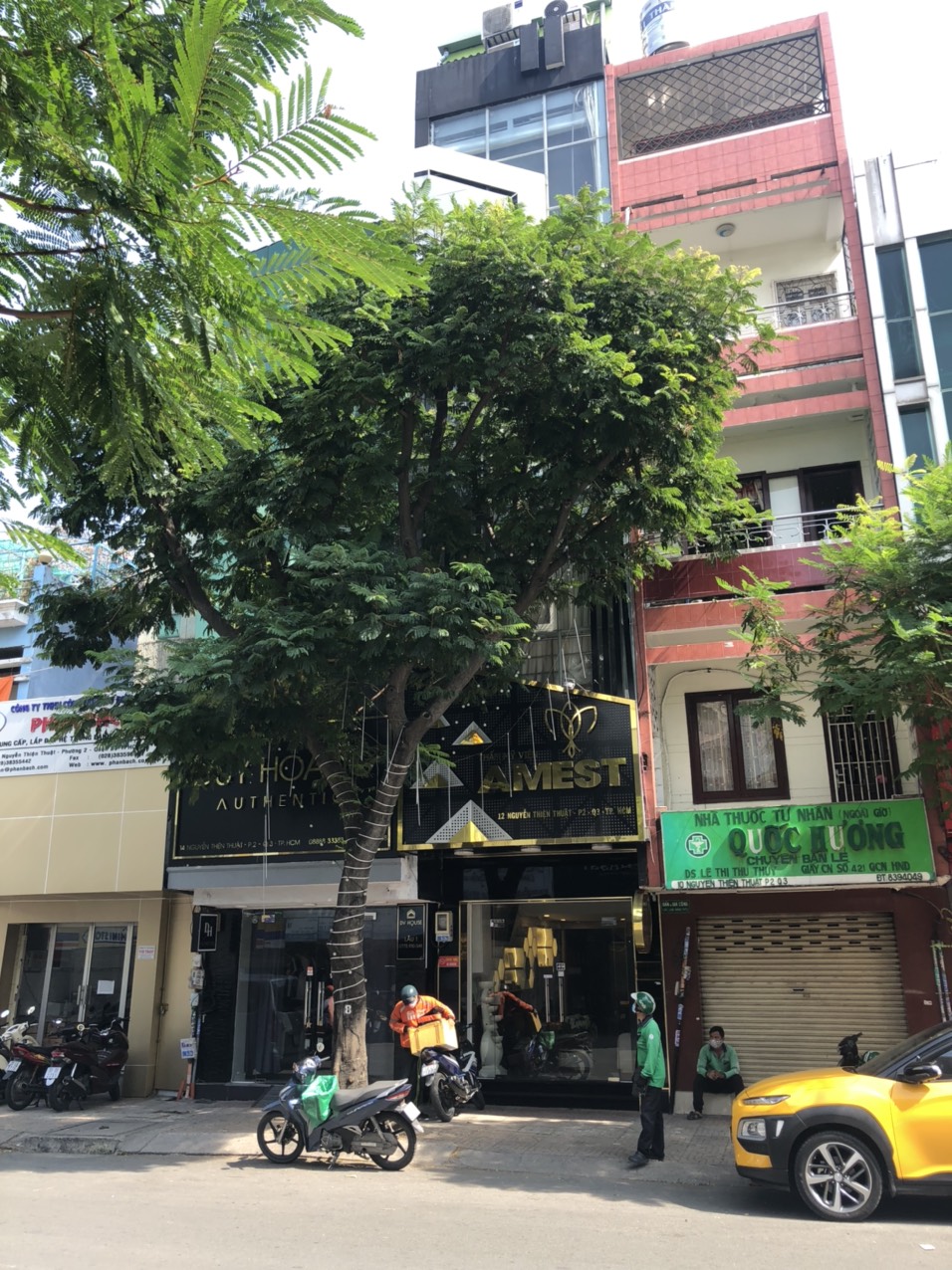 Định cư Mỹ bán gấp căn nhà HXH đường Nguyễn Trãi, P. 3, Quận 5. (5,2x21m) 3 lầu, giá chỉ 19 tỷ TL