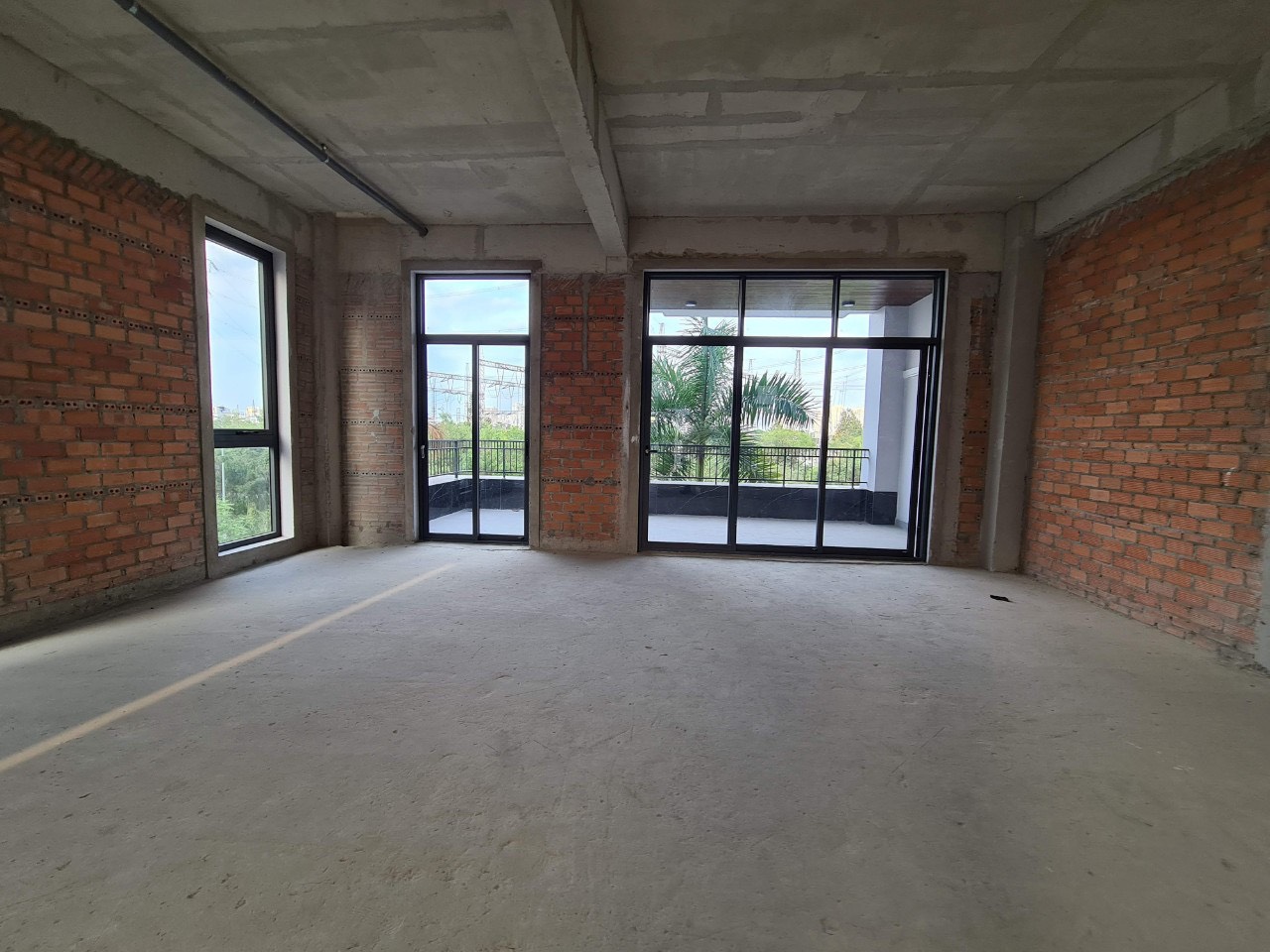 Ra gấp căn góc shophouse mặt tiền đại lộ Nguyễn Hữu Thọ GS Metrocity Nhà Bè 7x18m 4 tầng 24,5 tỷ.
