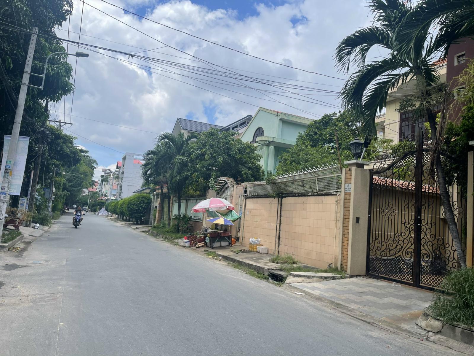 Bán biệt thự khu ADC quận Tân Phú, gần Lũy Bán Bích, Nguyễn Sơn, 12x22m, giá chỉ còn 27,8 tỷ TL