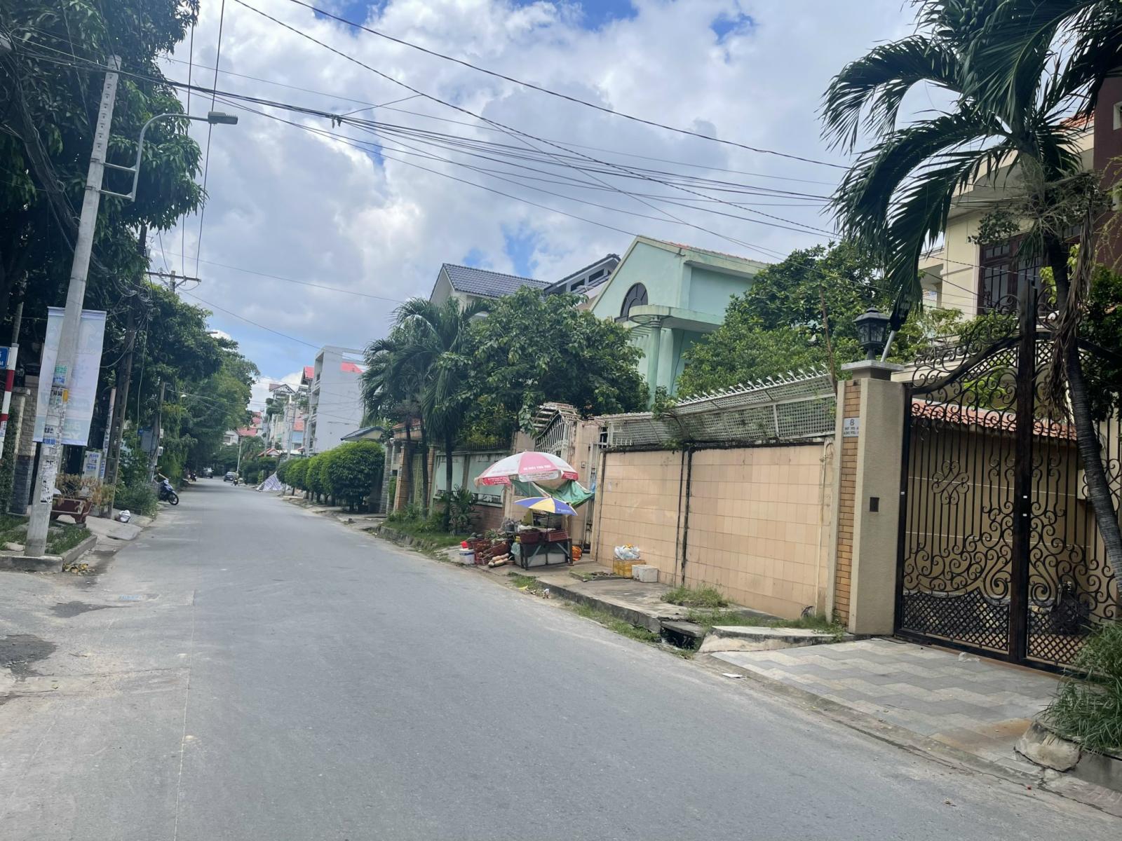 Bán biệt thự khu ADC quận Tân Phú, gần Lũy Bán Bích, Nguyễn Sơn, 12x22m, giá chỉ còn 27,8 tỷ TL