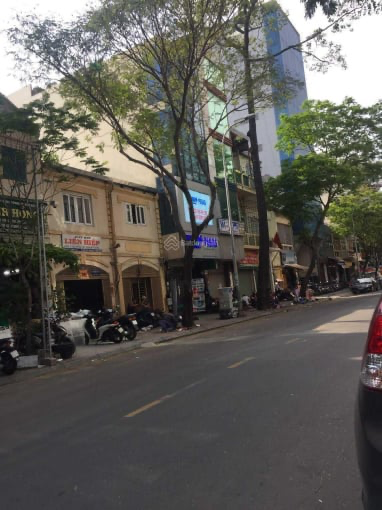 Bán gấp nhà mặt tiền Sư Vạn Hạnh - Lý Thái Tổ P. 9, Q. 10. HĐ thuê 50tr/tháng. Giá 18,5 tỷ