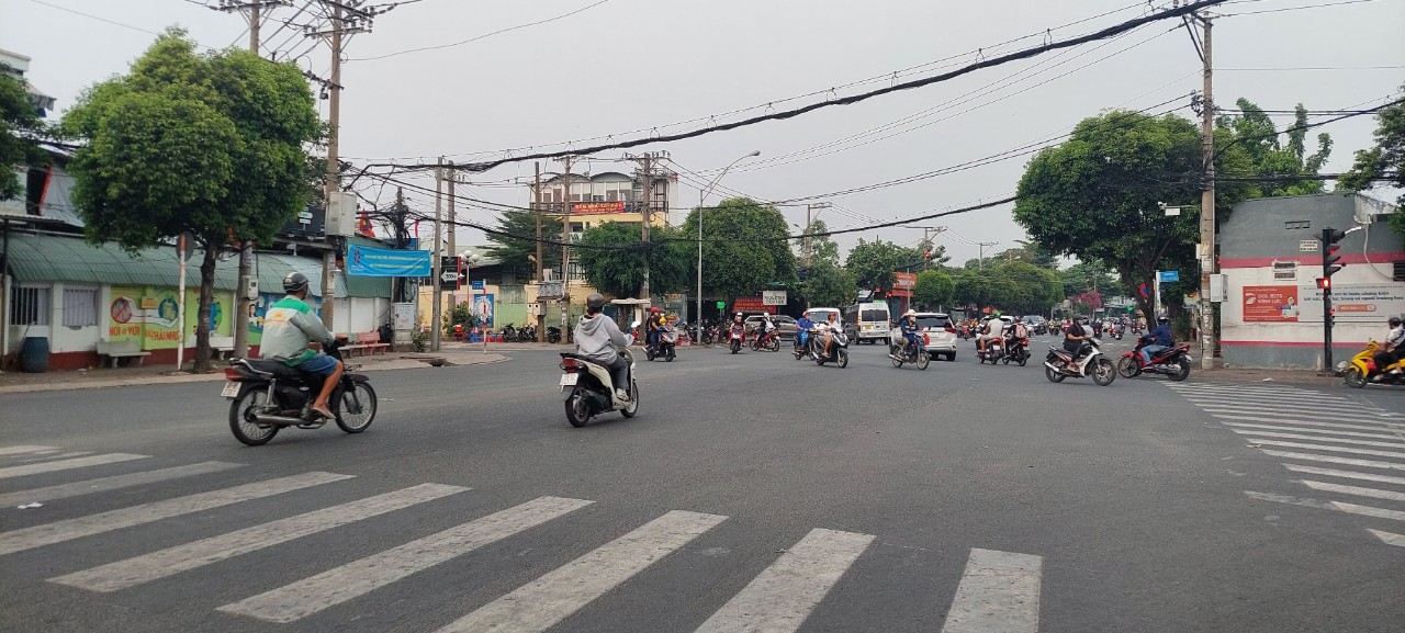 Bán nhà 5 Tầng Chế Lan Viên, Tây Thạnh gần mũi tàu cộng hòa chỉ 8 tỷ.  