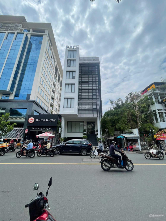 Bán nhà đường Võ Văn Tần - N.T.M. Khai, Quận 3. DT: 5.5x20m, 3 lầu giá 39 tỷ TL 