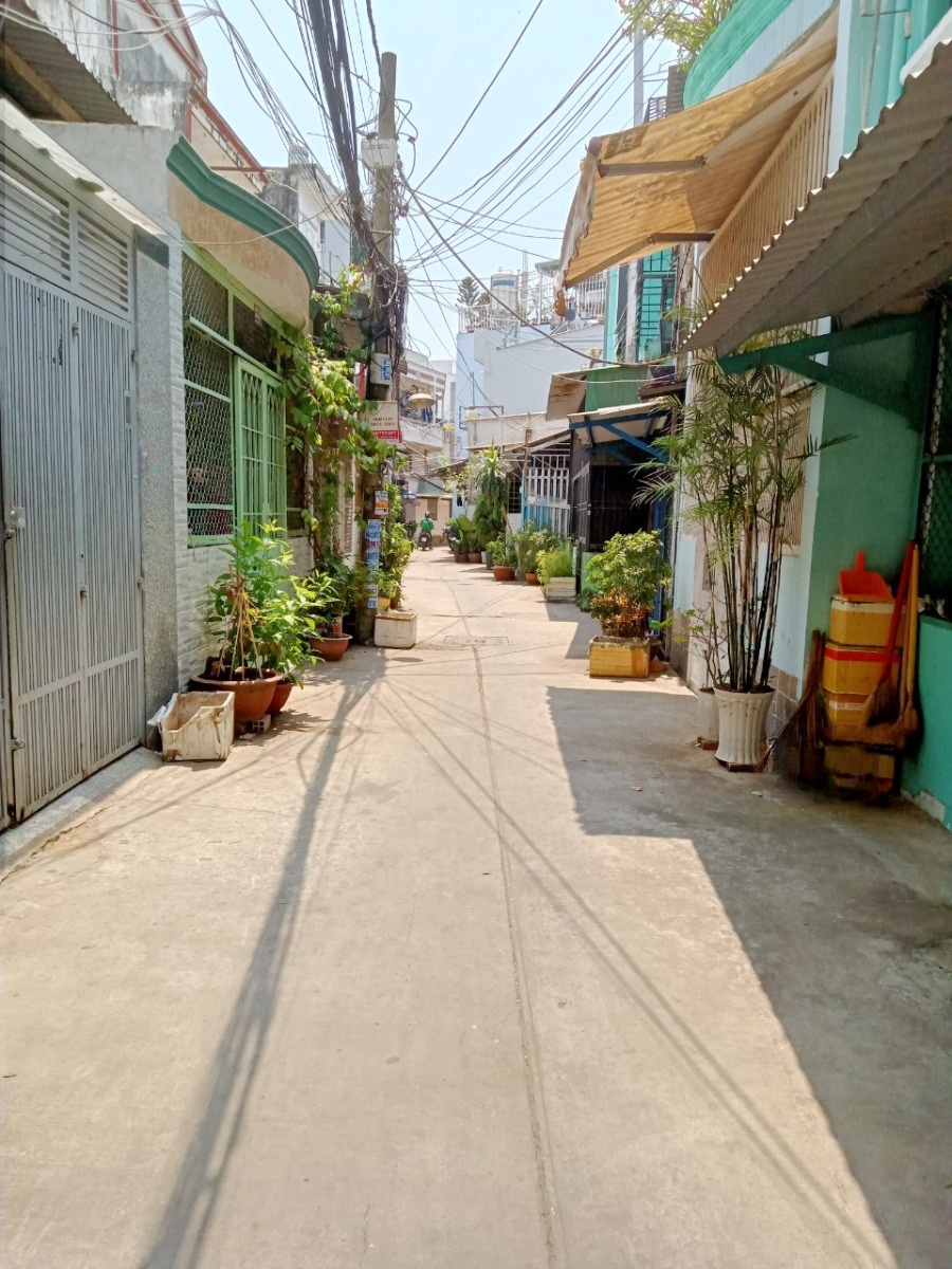 Nhà bán hẻm 117H Hoài Thanh P14Q8 Giá : 2 Tỷ 250