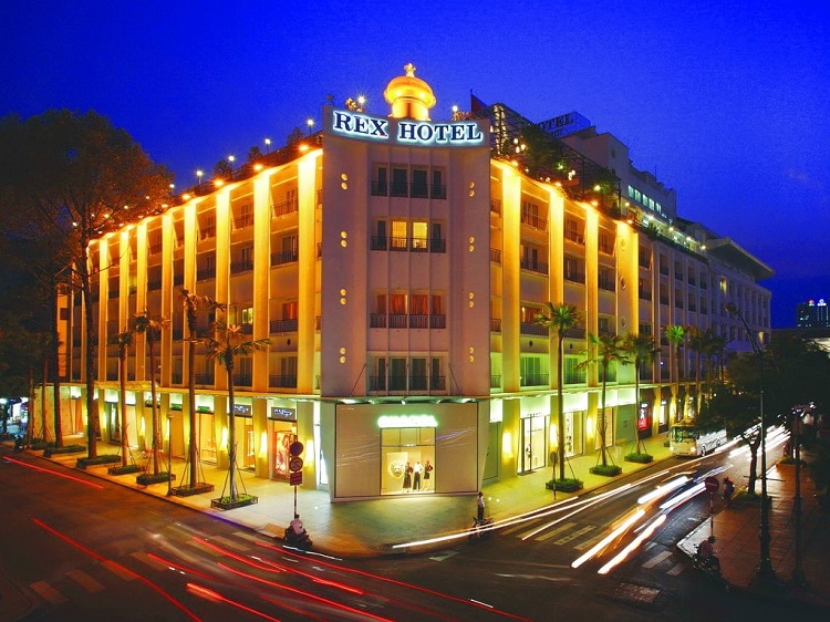 Bán gấp khách sạn 4 sao mặt tiền Lê Thị Riêng Quận 1, DT 14x25, 1 hầm 9 tầng.
