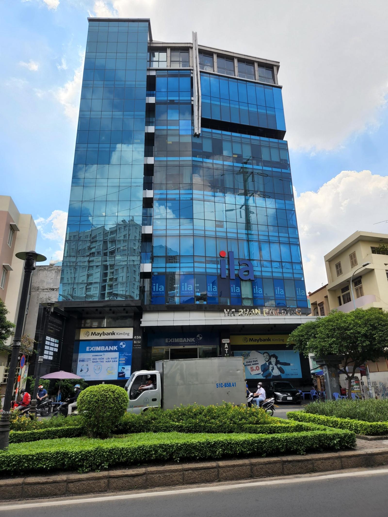 Bán Building Mặt Tiền Q.Tân Bình 15 x 37m. Công nhận : 553.6m2, Hầm + Trệt + 7 Lầu + Thang Máy