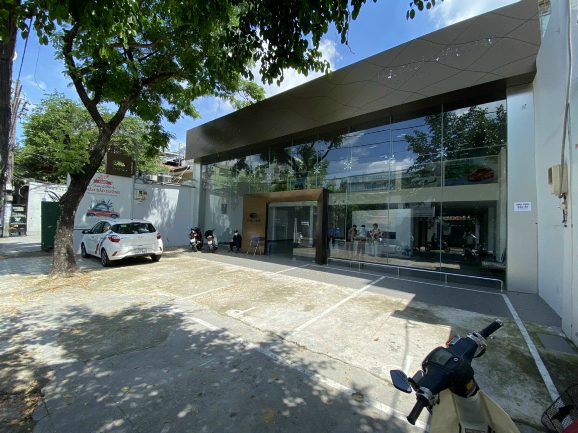 Cần bán gấp nhà mặt tiền nội bộ đường Hoàng Văn Thụ, P4, Q. Tân Bình, DT: 14x19m, giá bán 40 tỷ