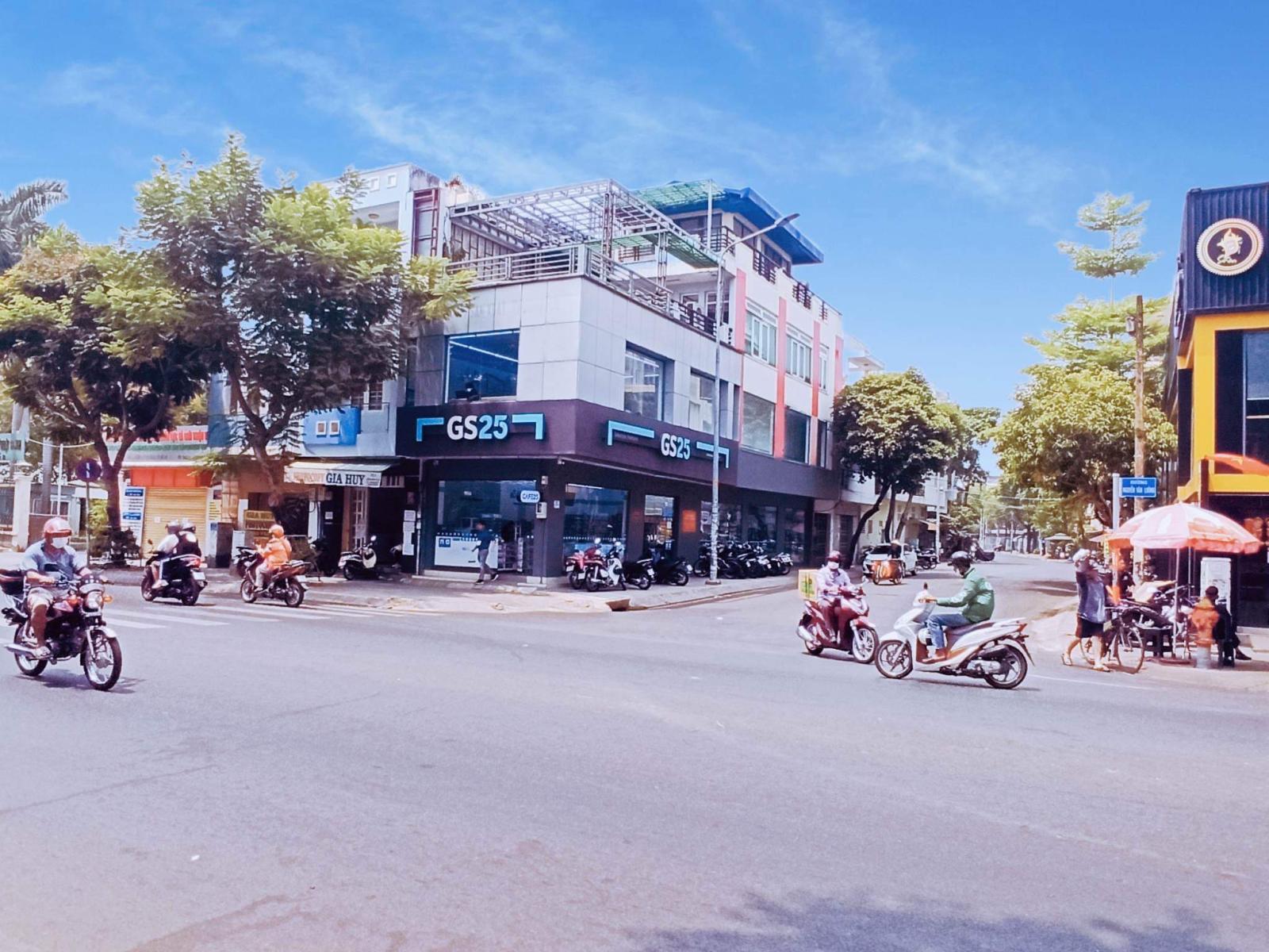 Bán nhà 2 Mặt tiền đường Nguyễn Văn Luông - Hậu Giang, 4.2x23m, 4 tầng, thuê 100tr, 28.5 tỷ