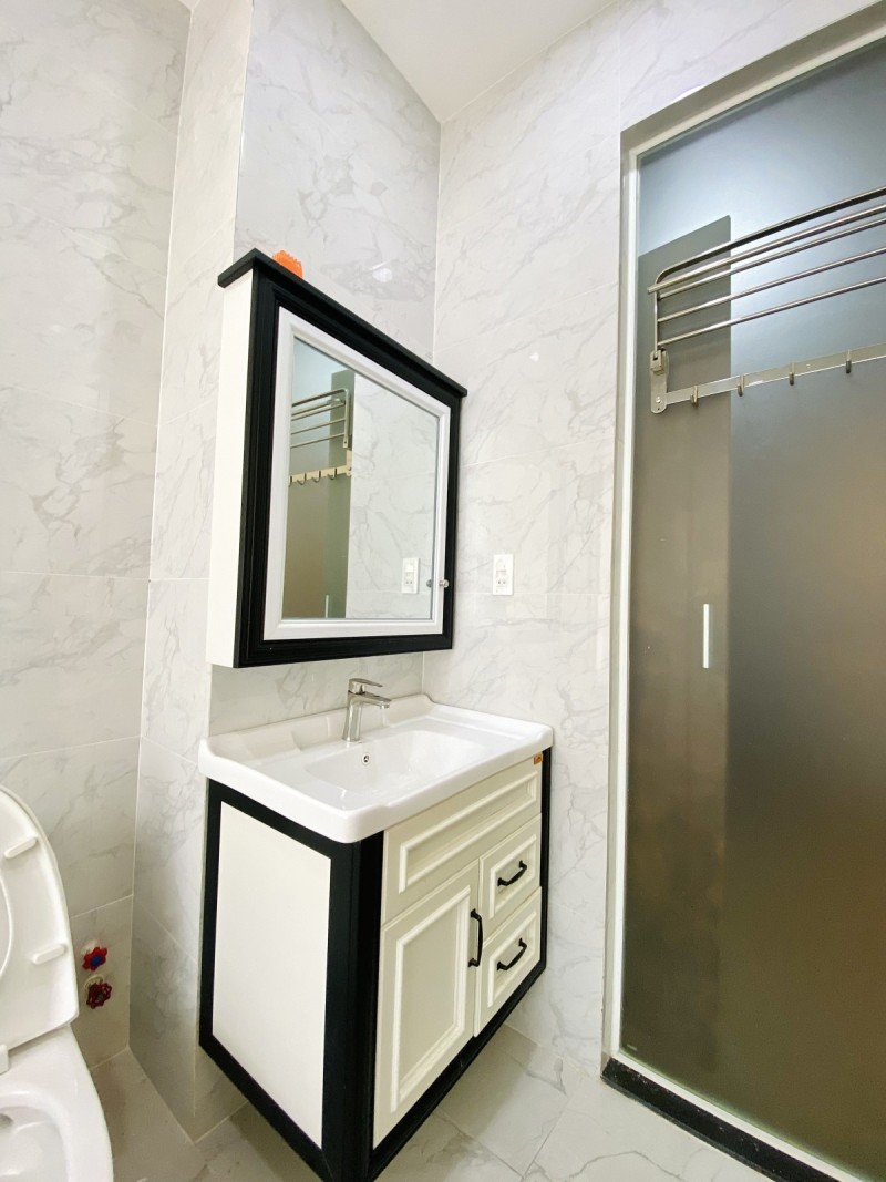BÁN NHÀ BÌNH THẠNH HXH 92M2 NGANG 7M 4 TẦNG OTO VÀO NHÀ XÔ VIẾT NGHỆ TĨNH 8.9 TỶ.