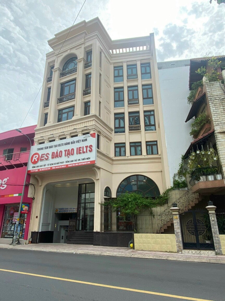 Toà nhà Văn Phòng Mặt Tiền Phường 4, Quận Tân Bình, HĐ thuê 250tr 
