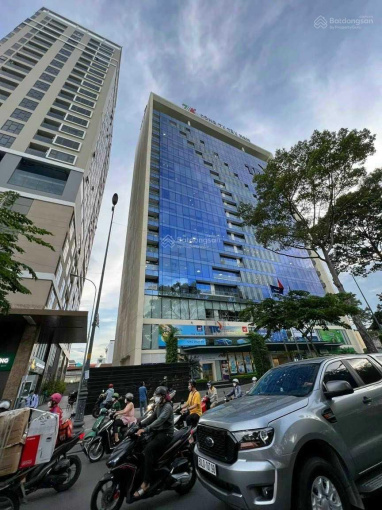 Kẹt tiền bán gấp nhà siêu vị trí - MT Trần Hưng Đạo, P. NCT, Q1. Diện tích: 8x20m