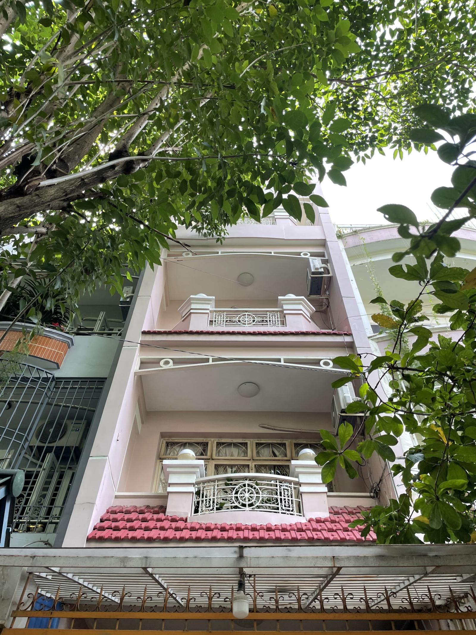 Bán nhà Mặt Tiền Siêu Vị Trí tại Chu Văn An - Nhà mới 4 tầng full công năng.