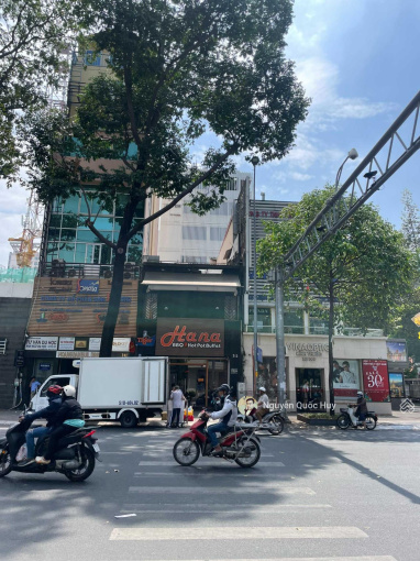 Bán nhà mặt tiền Cô Giang, Phú Nhuận, bề ngang 7m x28m DTCN 160m2 giá 23,5 tỷ