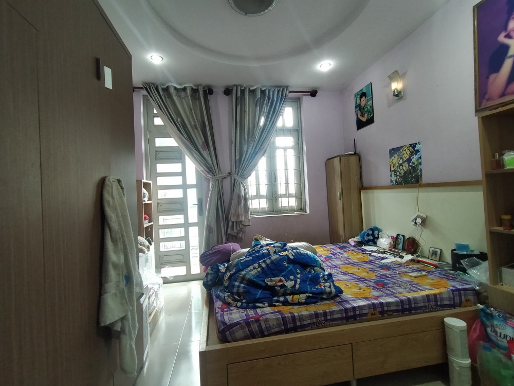 Bán nhà sát mặt tiền Hùng Vương, 4 tầng, 4PN, 40m2, giá rẻ