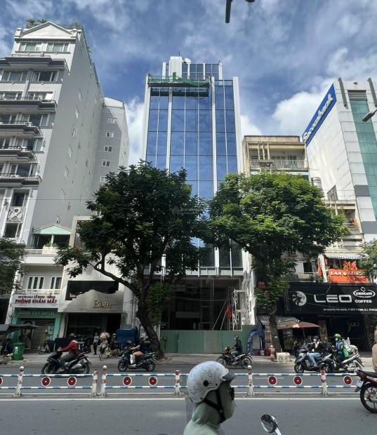 Bán tòa nhà MT - Nguyễn Thị Minh Khai Q3 - 15x27m - H + 10 tầng - HĐT 900 tr/th