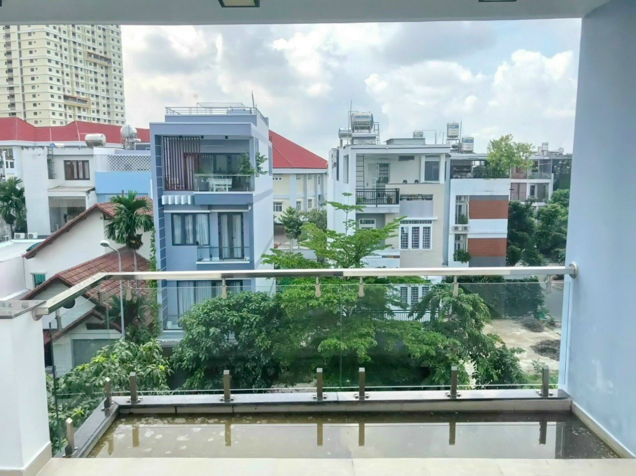 Bán nhà giá tốt nhất thị trường đường 20m Phạm Hữu Lầu, Q7, Giá chỉ 11,3 tỷ