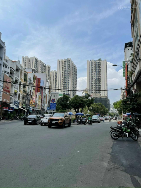 Bán Nhà mặt tiền Nguyễn Đình chiểu, P5,Q3. DT 4,2mx20m. 2 lầu Giá 33 tỷ