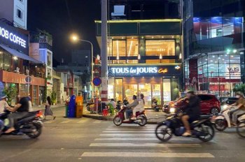 Hạ giá 8 tỷ bán nhanh! MT Võ Thị Sáu, Quận 3 - 4x18m - 3 Tầng - HDT 75 Tr/Th - Giá bán 23.5 tỷ TL