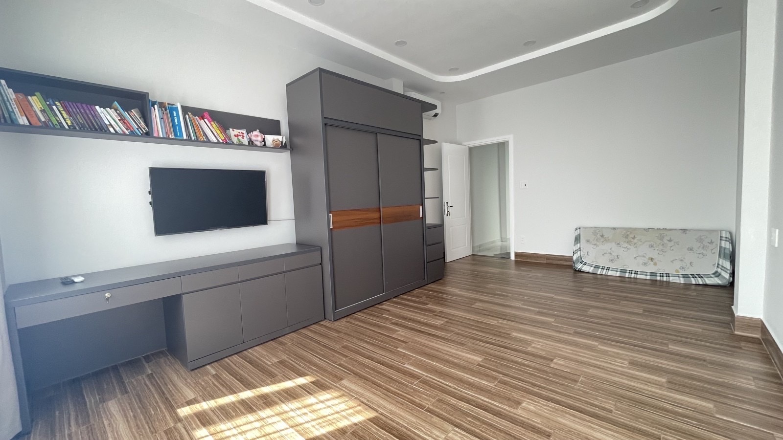 BÁN NHÀ MỚI ĐẸP 4 TẦNG HƯƠNG LỘ 2 BÌNH TÂN 76M2, KHU NHÀ VIP ĐỒNG BỘ, Ô TÔ ĐỖ CỬA NGÀY ĐÊM