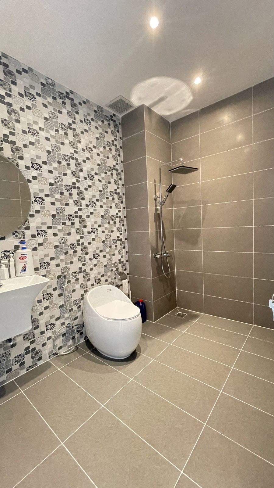 BÁN NHÀ MỚI ĐẸP 4 TẦNG HƯƠNG LỘ 2 BÌNH TÂN 76M2, KHU NHÀ VIP ĐỒNG BỘ, Ô TÔ ĐỖ CỬA NGÀY ĐÊM