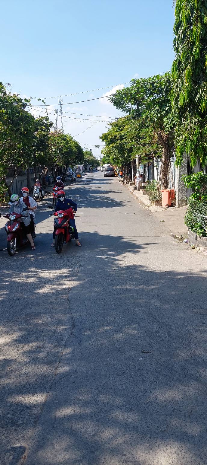 NHỈNH 3 TỶ CÓ NGAY NHÀ 51m2(ngang 4m 2pn)  HXH 5m NGAY NGÃ 3 PHẠM VĂN ĐỒNG KHA VẠN CÂN P.LINH