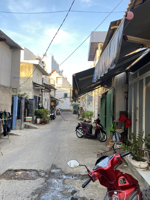 BÁN NHÀ NHỎ HẺM 672 ĐƯỜNG HUỲNH TẤN PHÁT P. TÂN PHÚ QUẬN 7- Giá: 860 triệu