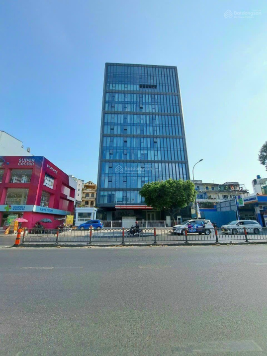 Gia đình kẹt tiền cần bán gấp building MT Nguyễn Trọng Tuyển 10x27m hầm + 8lầu HĐT: 400tr 92 tỷ TL