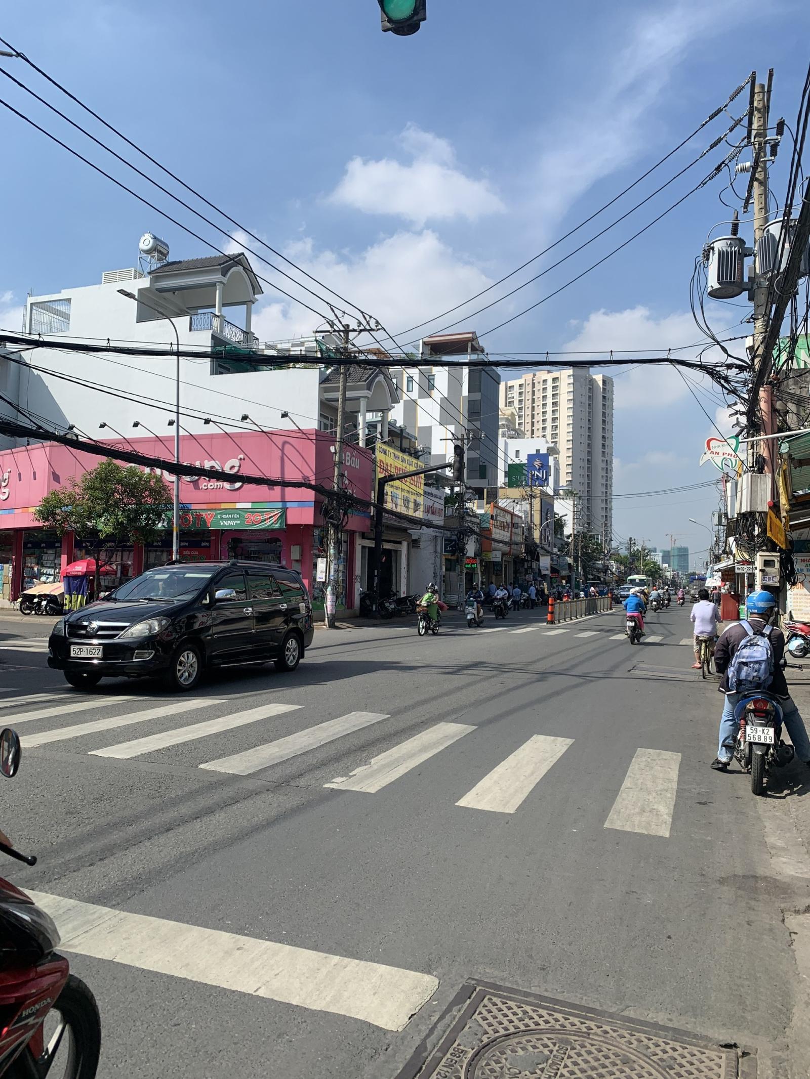 NGỘP BANK Bán nhà MT đường Hậu Giang gần chợ lớn P2 Quận 6
