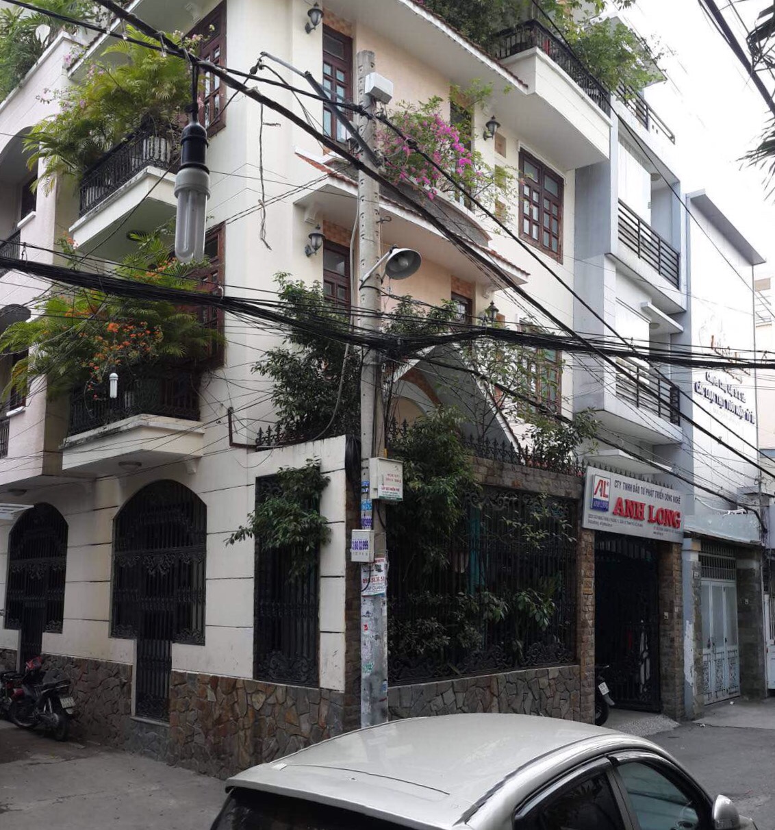 NHÀ ĐẸP 2 mặt tiền đường Chợ Lớn P11 Quận 6 Diện tích 8 x 18 m, VIEW Công Viên