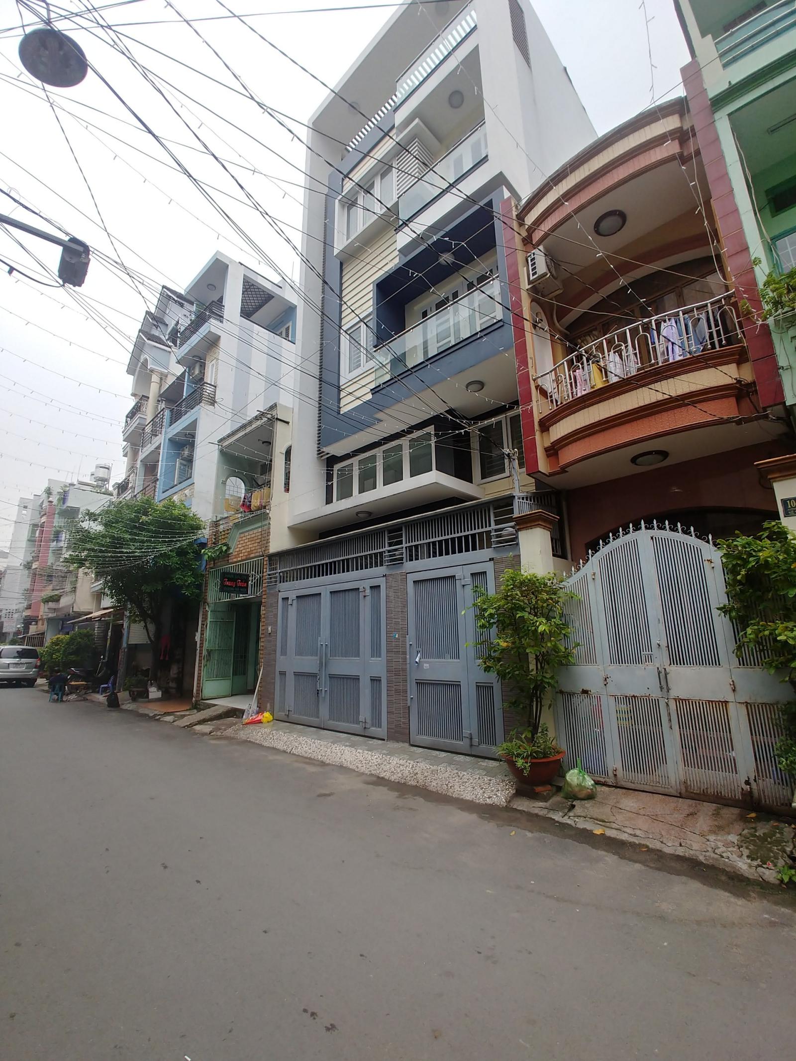 Chính chủ bán gấp nhà HXH Nguyễn Thị Tần P2Q8 3.7x24m gần chợ Rach ông giá chỉ hơn 9 tỷ