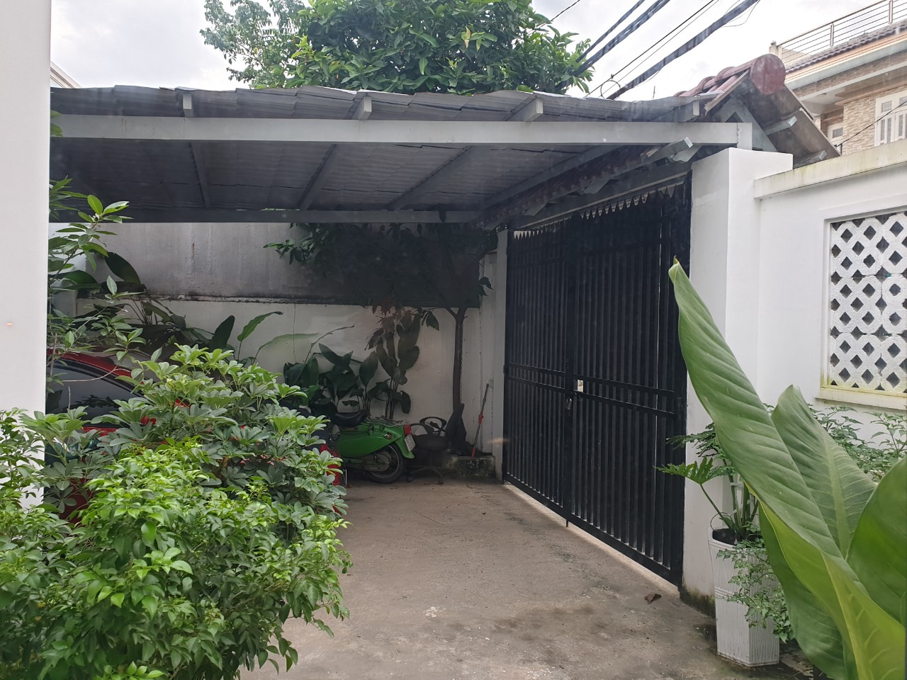 Bán nhà HXH 13x14m nở hậu 16.5m Đình Phong PHú TNPB Quận 9.