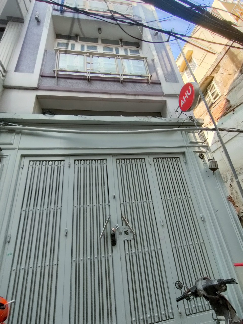 Xuất cảnh Bán Gấp nhà hẻm xe hơi Cô Giang, P.CG Q.1 (4,3x20m) 4 tầng, giá 18 tỷ TL