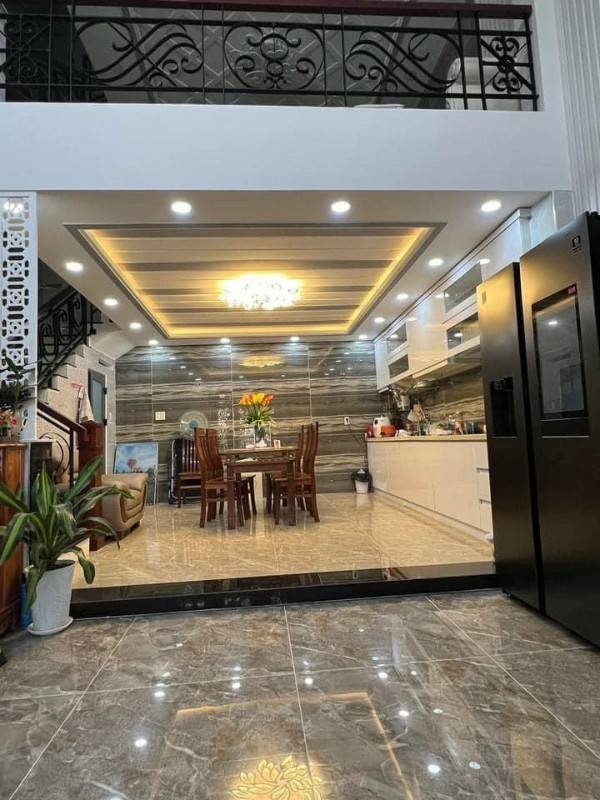 BÁN GẤP nhà 1 trục Quang Trung, Gò Vấp, DT 5.6x11m, 5tầng NHƯ HÌNH, HXH 6m, chỉ 7.68tỷ