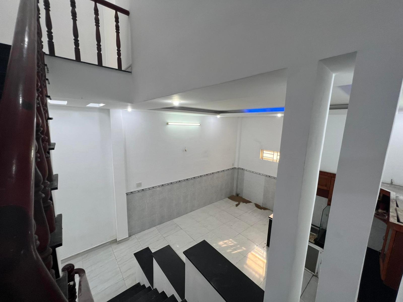Bán Nhà HXH Bình Thành, Bình Tân, 75m2, 2 lầu, Giá Rẻ 3.8 tỷ Bán Gấp