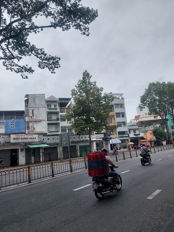 Bán gấp nhà hẻm 606 đường Ba Tháng Hai. P14. Q10.