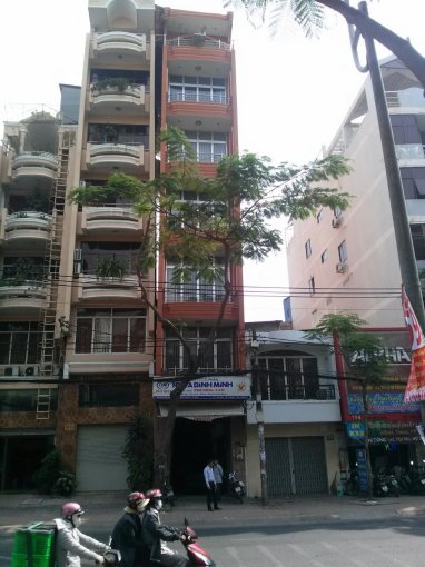 Bán nhà hẻm xe hơi 8m Trần Hưng Đạo 2 chiều Q5, DT (4.5m x 23m) giá chỉ 16,5 tỷ
