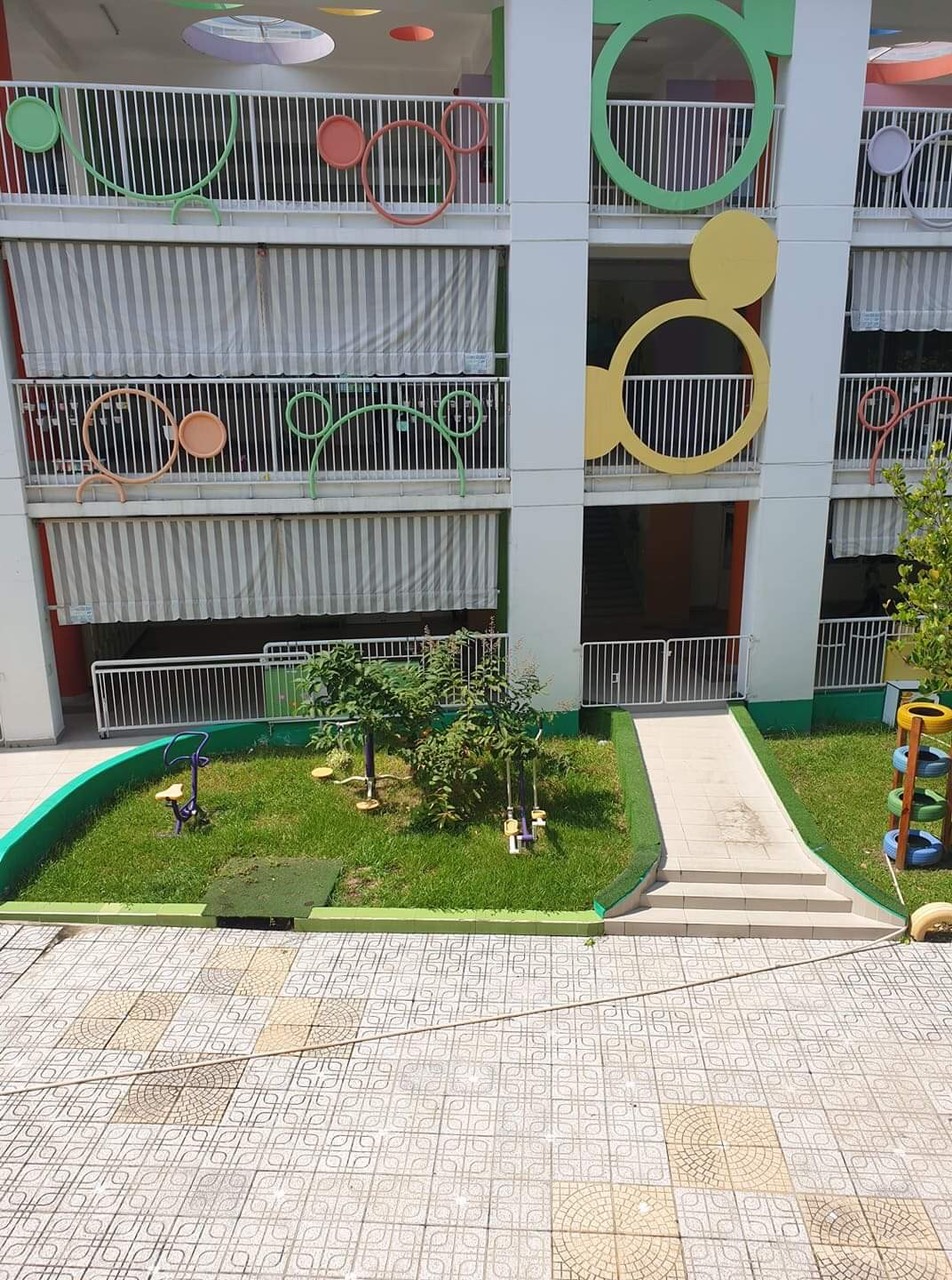 Rất gấp bán nhà Sư Vạn Hạnh, Hẻm xe hơi 5m, 5 tầng BTCT, 42m2, giá 7 tỷ 7.