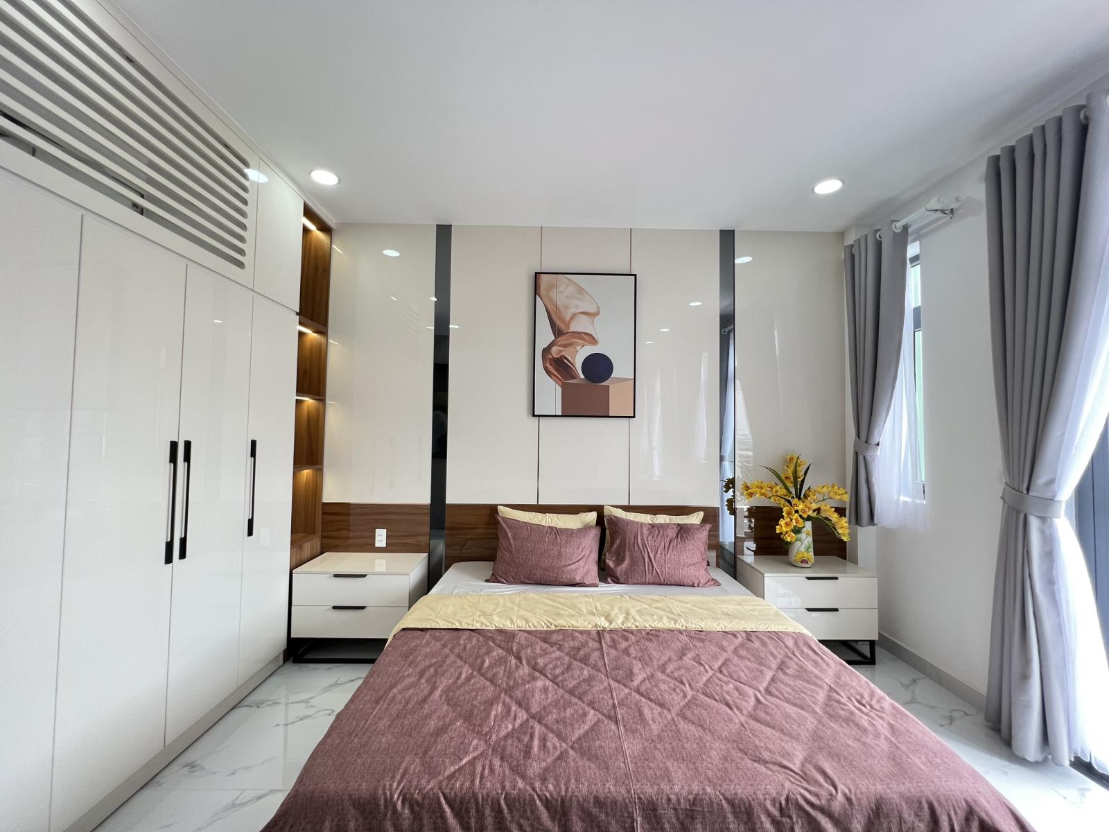 GIẢM MẠNH 1 TỶ NHÀ GẦN KHU DU LỊCH ĐẦM SEN 1 TRỆT 3LẦU KHU COMPOUND AN NINH CAMERA BẢO VỆ CANH CỔNG
