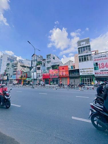 Nhà cần bán hẻm Nguyễn Trãi, P. Nguyễn Cư Trinh, Quận 1, DT: 5.2x21m - 33 tỷ 