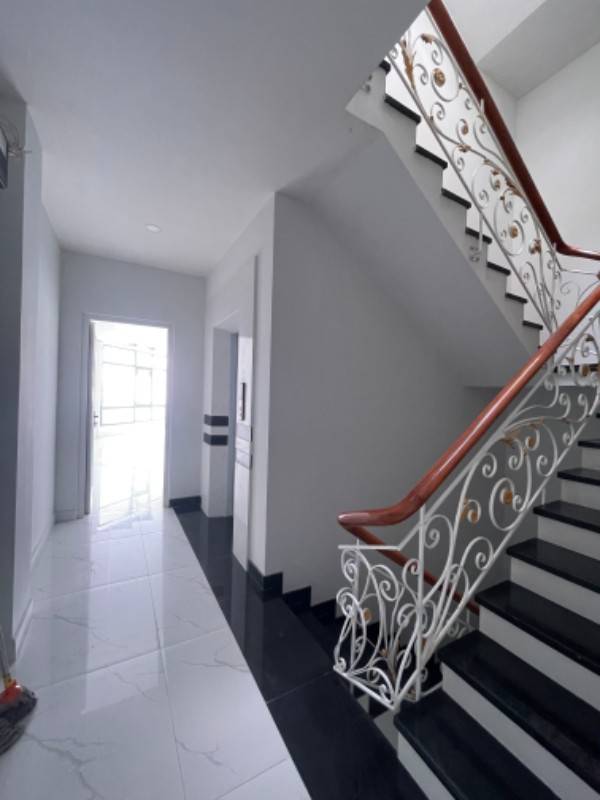 Bán nhà chính chủ, MT Quang trung, Gò Vấp, 5x30m, CN 123m, góc 2 MT, 5tầng thang máy, 22tỷ